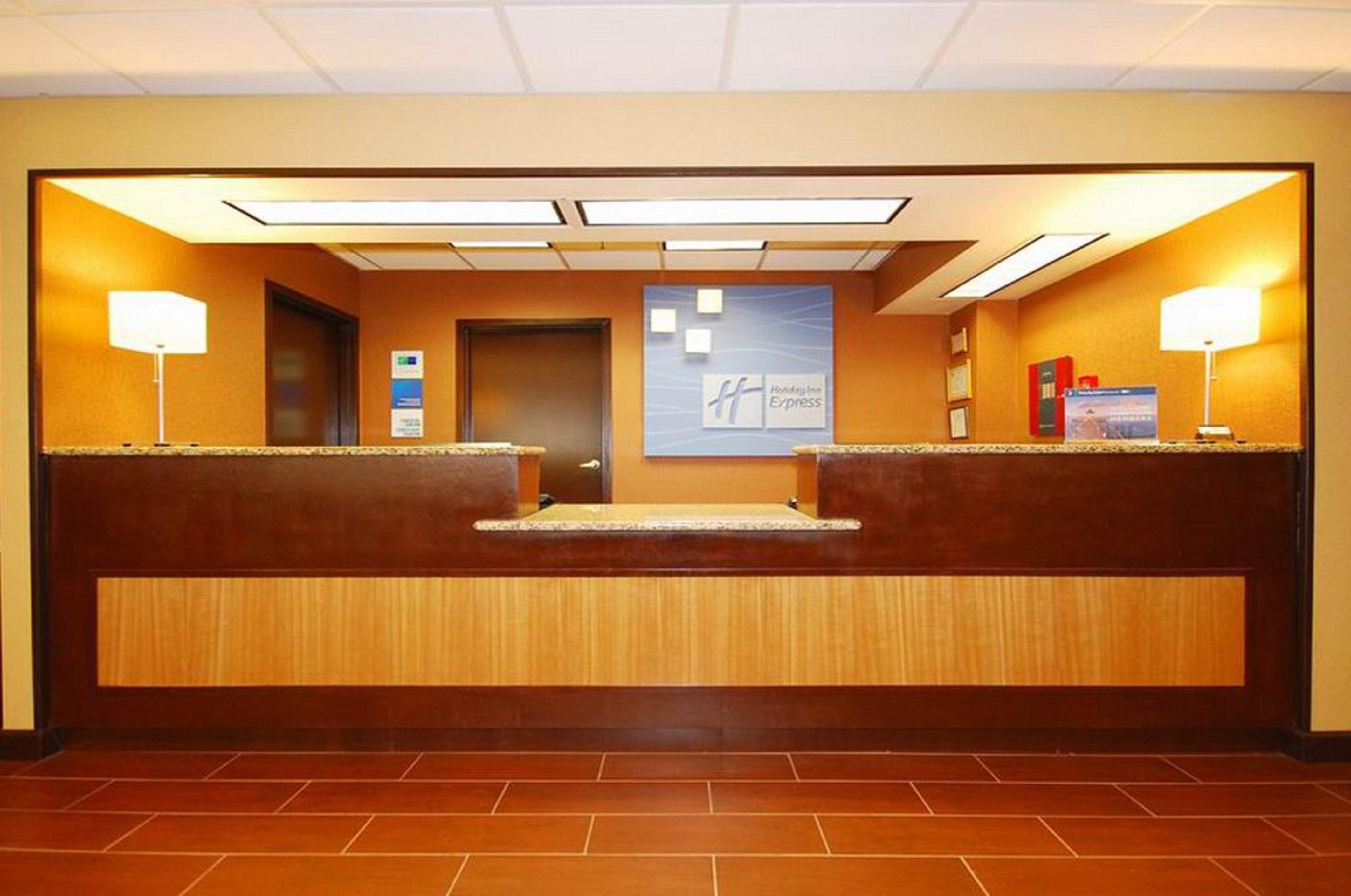 Holiday Inn Express Forsyth By Ihg Εξωτερικό φωτογραφία