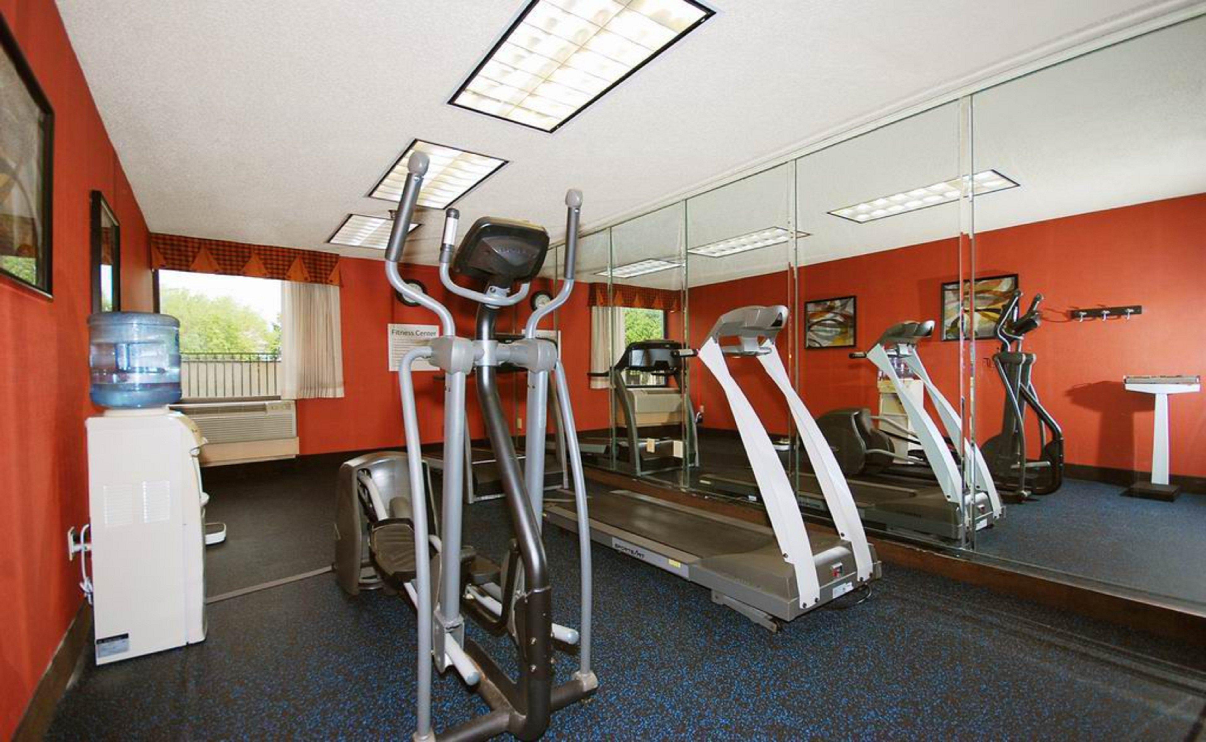 Holiday Inn Express Forsyth By Ihg Εξωτερικό φωτογραφία