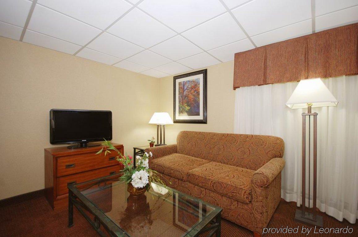 Holiday Inn Express Forsyth By Ihg Δωμάτιο φωτογραφία