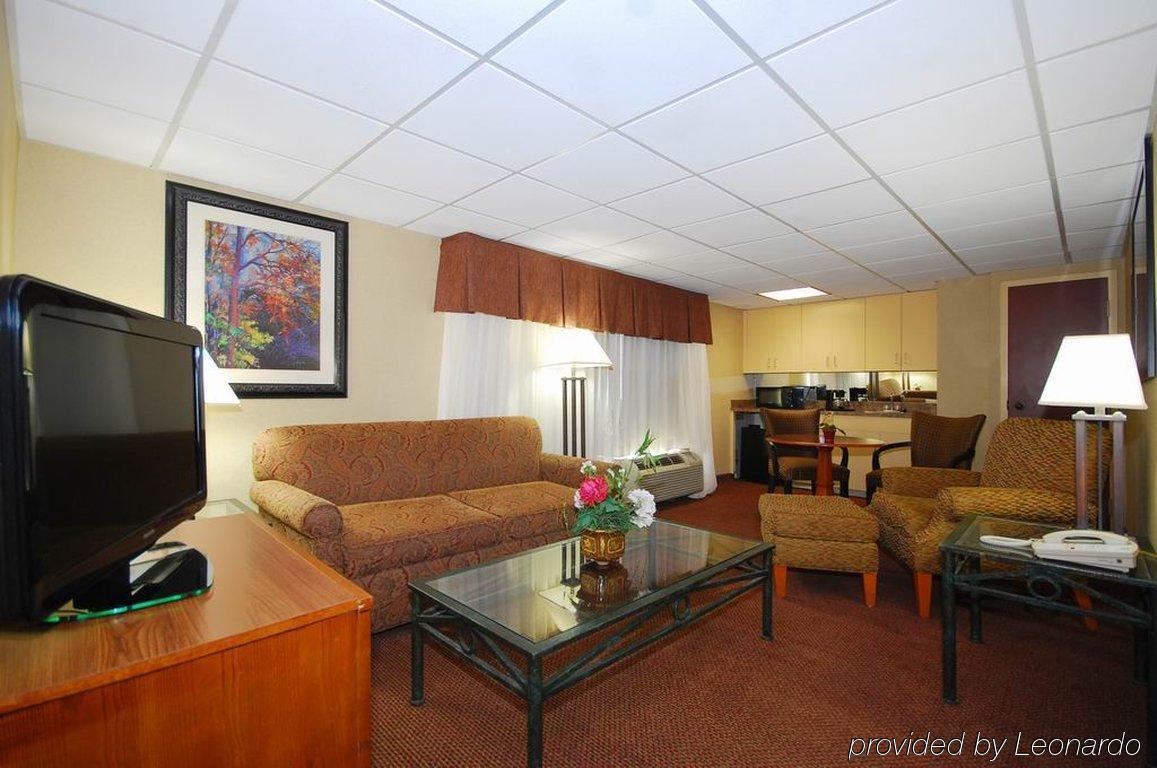 Holiday Inn Express Forsyth By Ihg Δωμάτιο φωτογραφία