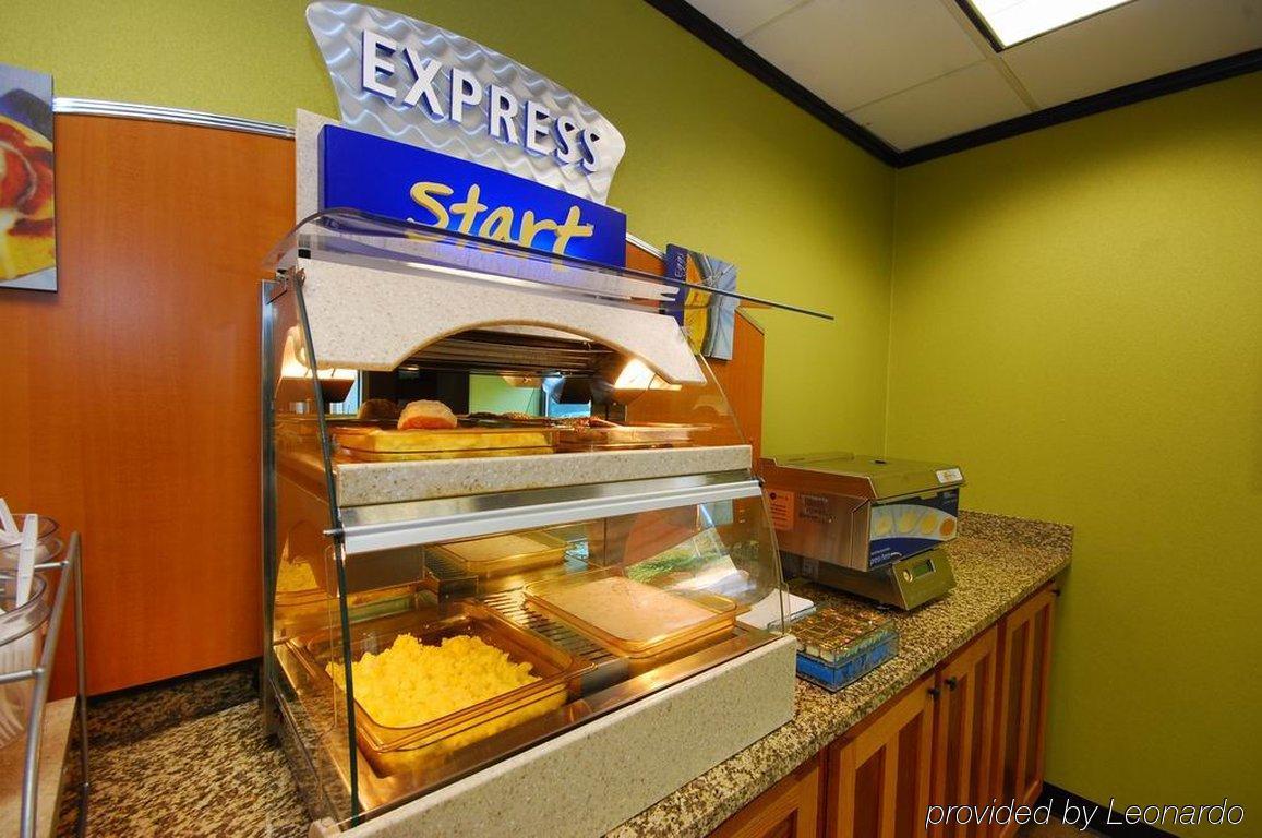Holiday Inn Express Forsyth By Ihg Εστιατόριο φωτογραφία